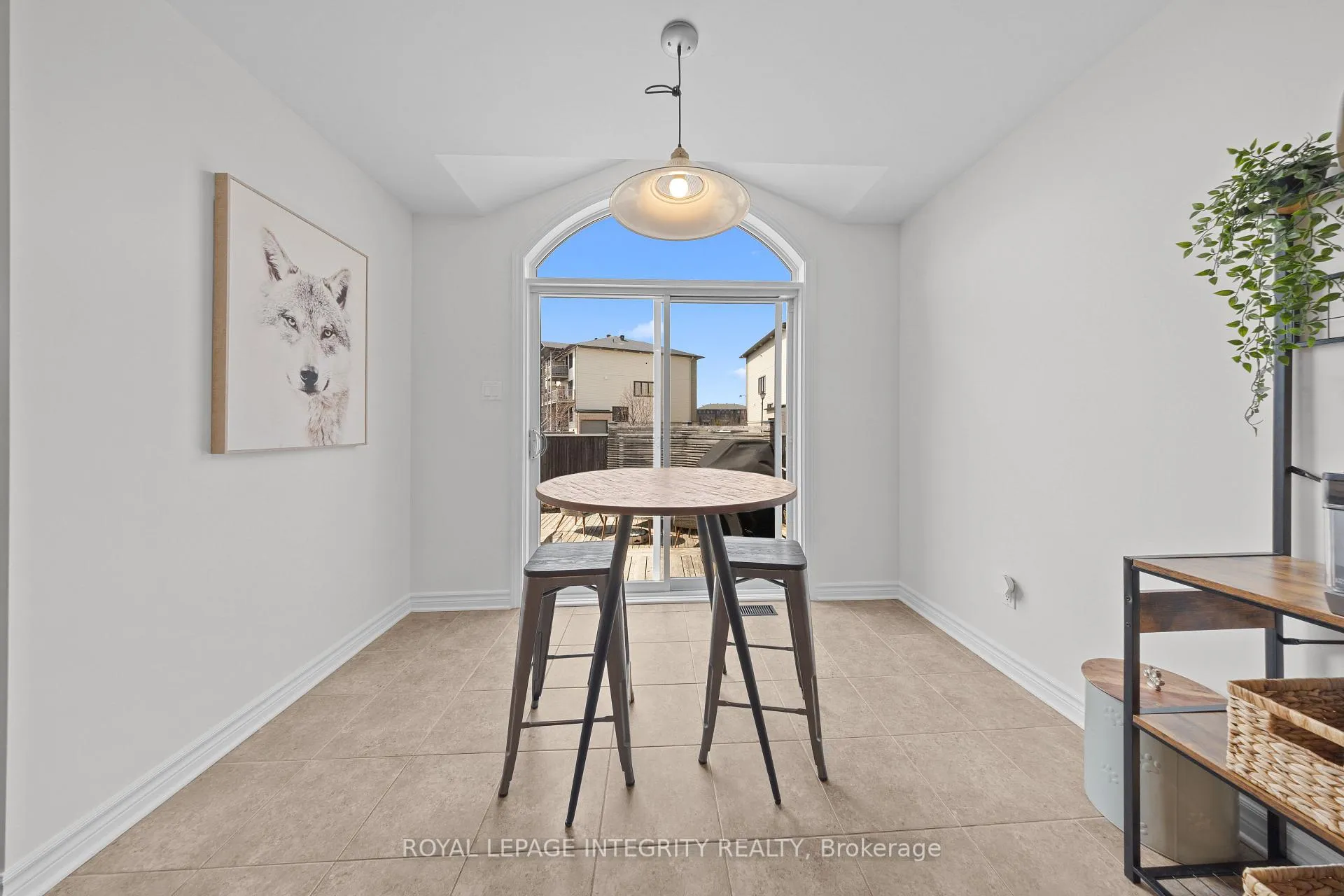 Photo 11 of 356 Ravenswood Way, Ottawa, Avalon East — HOMEH