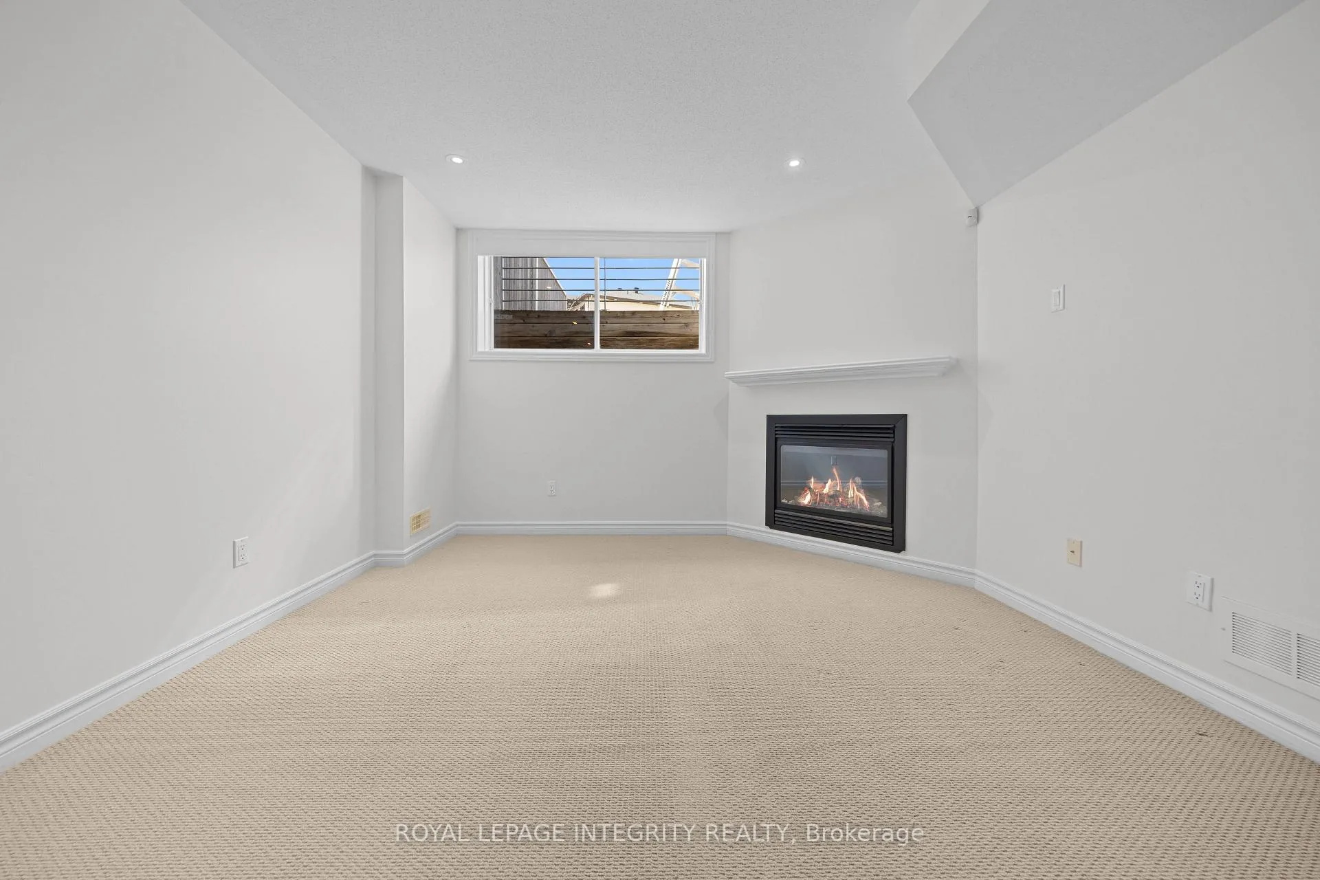 Photo 30 of 356 Ravenswood Way, Ottawa, Avalon East — HOMEH