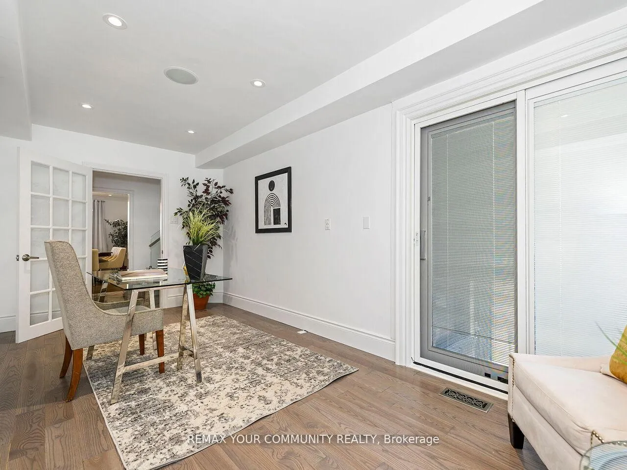 Photo 15 of 239 Wincott Drive, Etobicoke, Willowridge-Martingrove-Richview — HOMEH