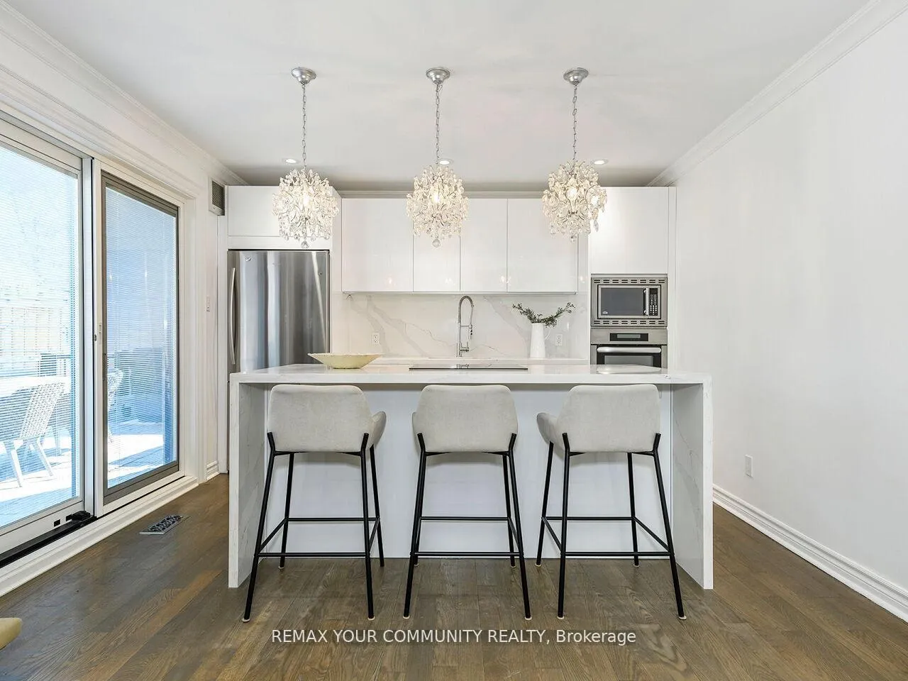 Photo 28 of 239 Wincott Drive, Etobicoke, Willowridge-Martingrove-Richview — HOMEH