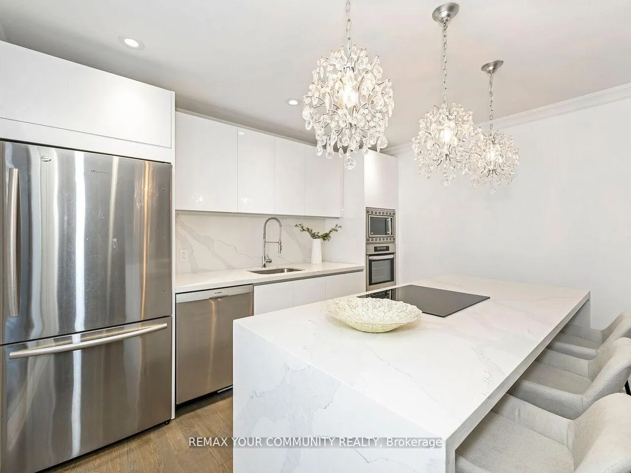 Photo 29 of 239 Wincott Drive, Etobicoke, Willowridge-Martingrove-Richview — HOMEH