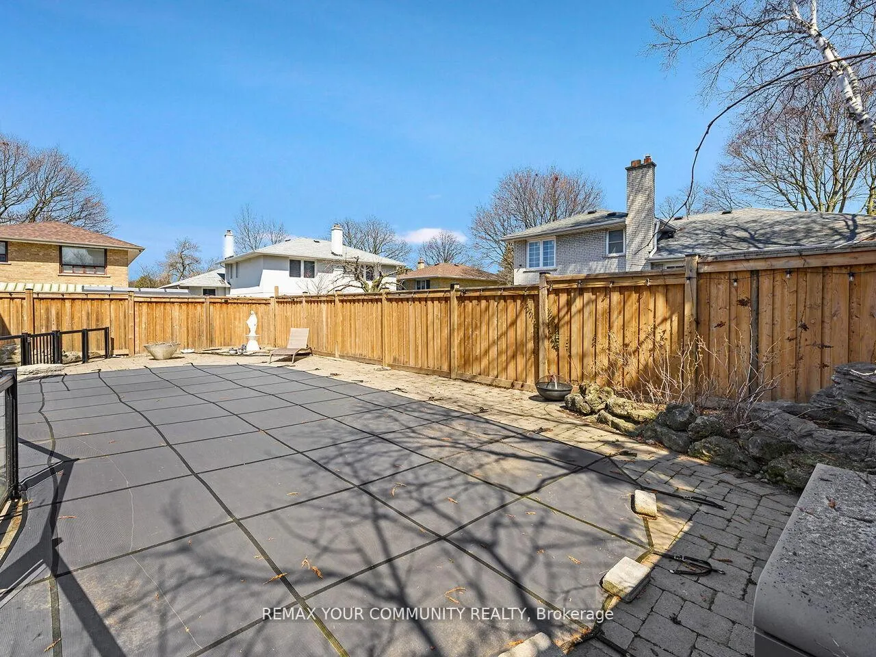 Photo 40 of 239 Wincott Drive, Etobicoke, Willowridge-Martingrove-Richview — HOMEH