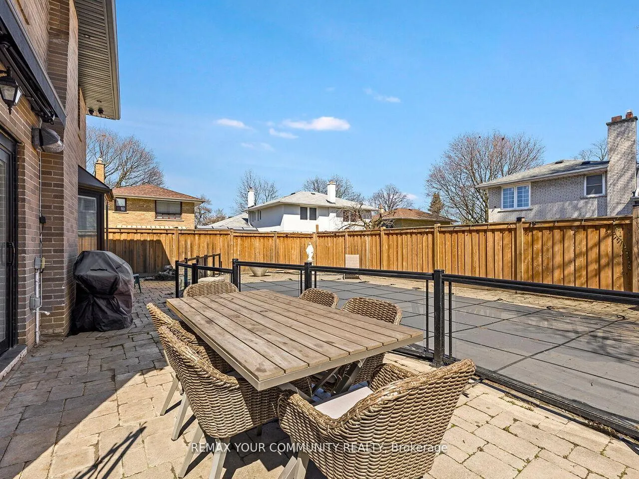 Photo 43 of 239 Wincott Drive, Etobicoke, Willowridge-Martingrove-Richview — HOMEH