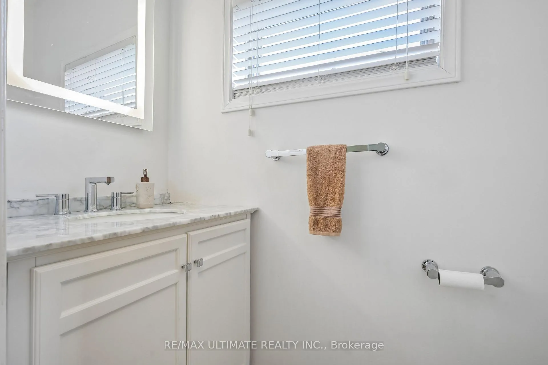 Photo 9 of 165 Sellers Avenue, Toronto, Caledonia-Fairbank — HOMEH