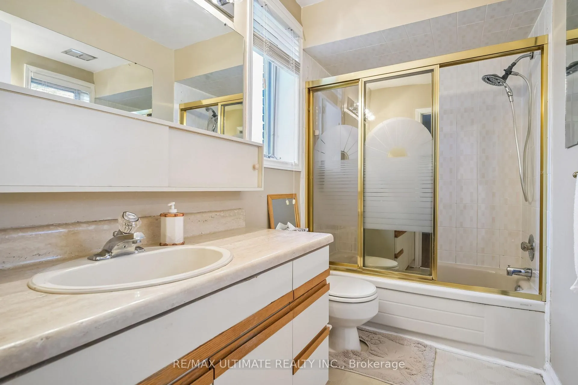 Photo 12 of 165 Sellers Avenue, Toronto, Caledonia-Fairbank — HOMEH