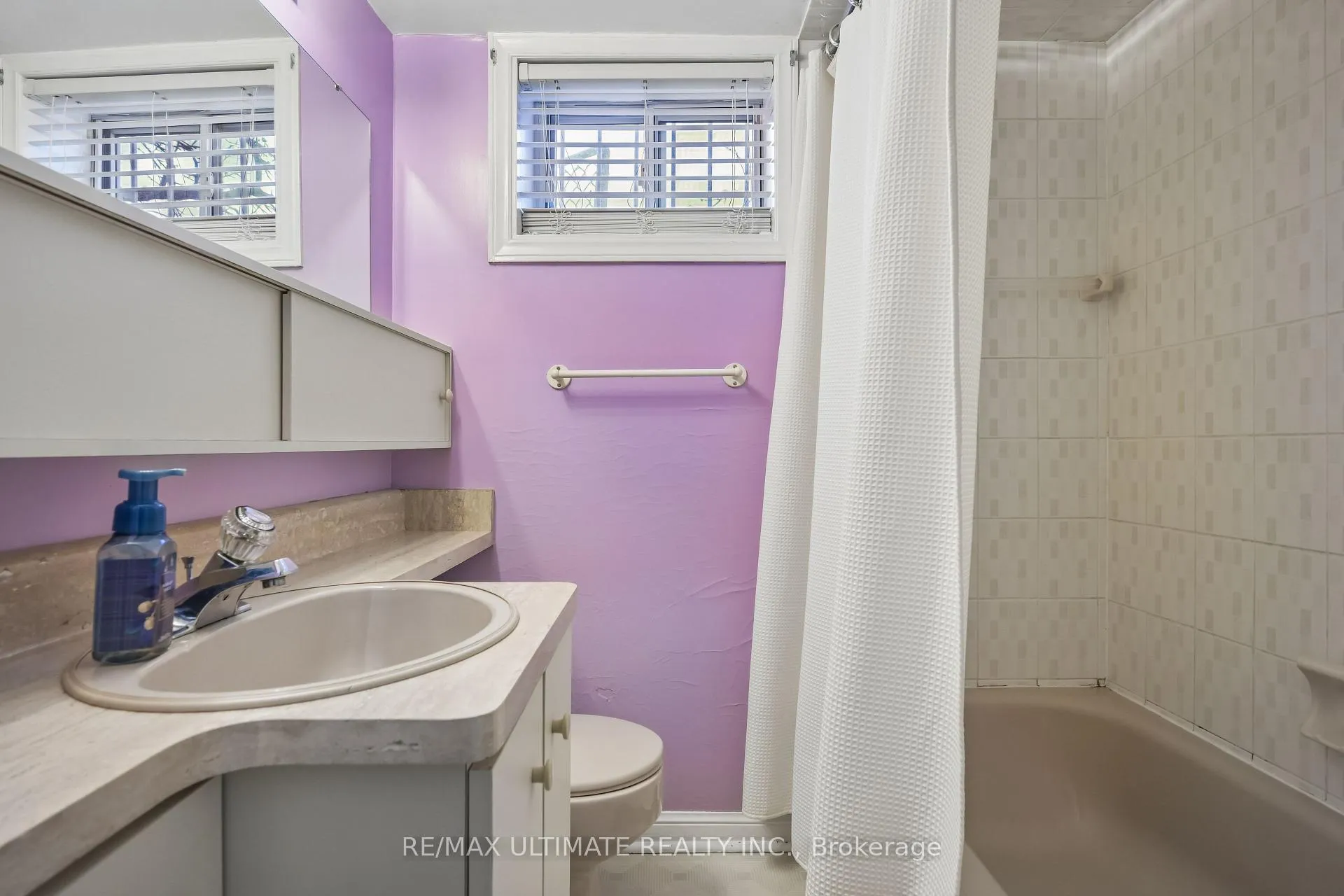 Photo 23 of 165 Sellers Avenue, Toronto, Caledonia-Fairbank — HOMEH