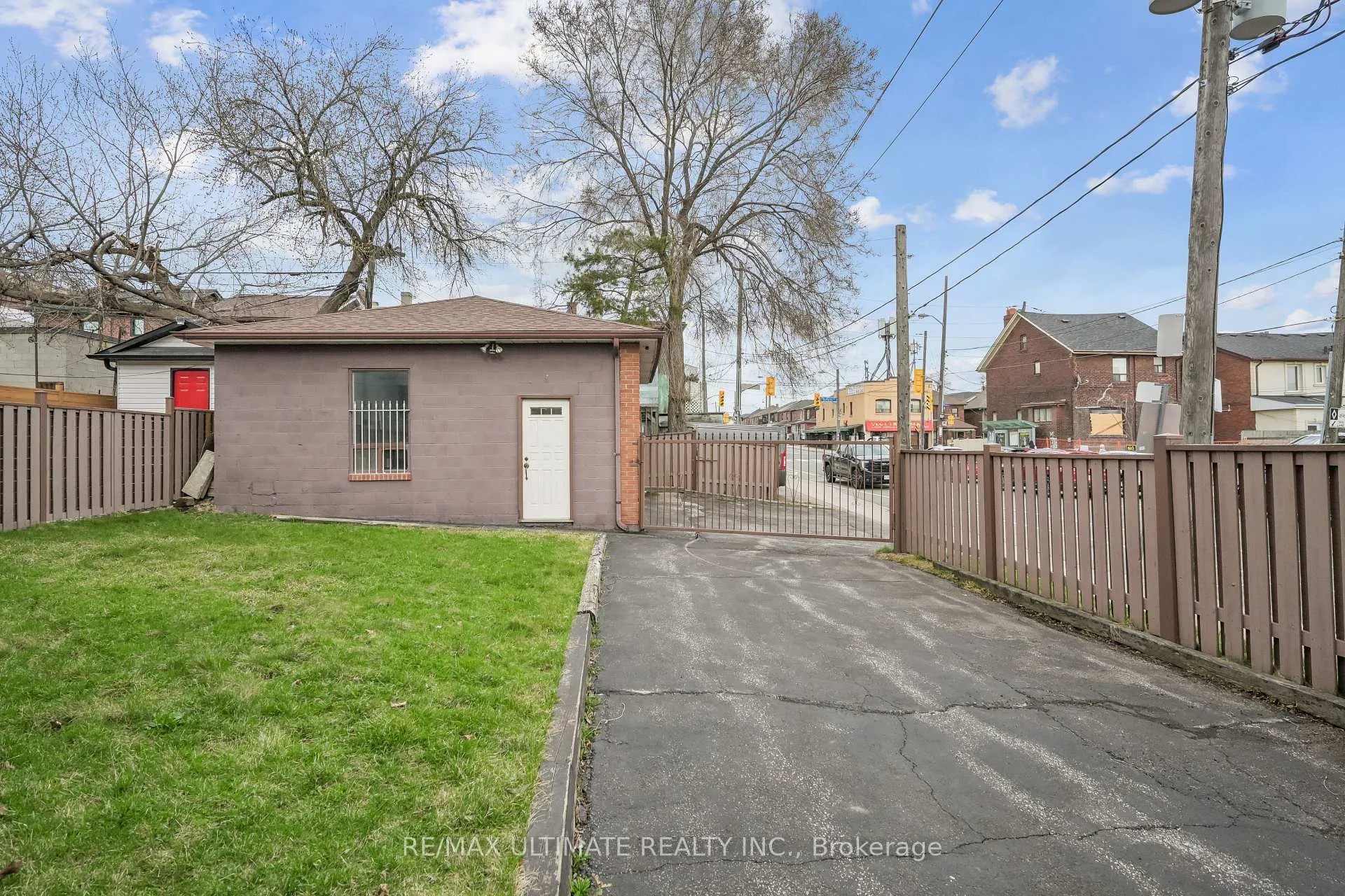 Photo 27 of 165 Sellers Avenue, Toronto, Caledonia-Fairbank — HOMEH