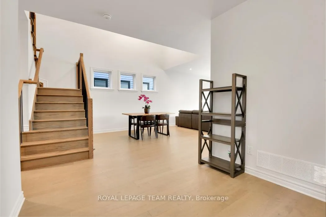 Photo 8 of 102 Crevasse Road, Ottawa, Mer Bleue/Bradley Estates/Anderson Park — HOMEH