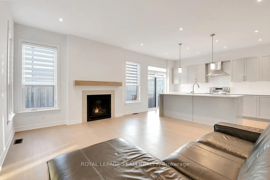 Photo 11 of 102 Crevasse Road, Ottawa, Mer Bleue/Bradley Estates/Anderson Park — HOMEH