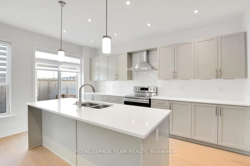 Photo 14 of 102 Crevasse Road, Ottawa, Mer Bleue/Bradley Estates/Anderson Park — HOMEH