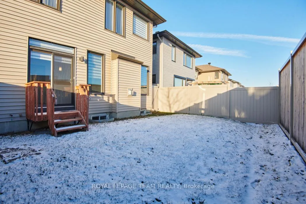 Photo 32 of 102 Crevasse Road, Ottawa, Mer Bleue/Bradley Estates/Anderson Park — HOMEH