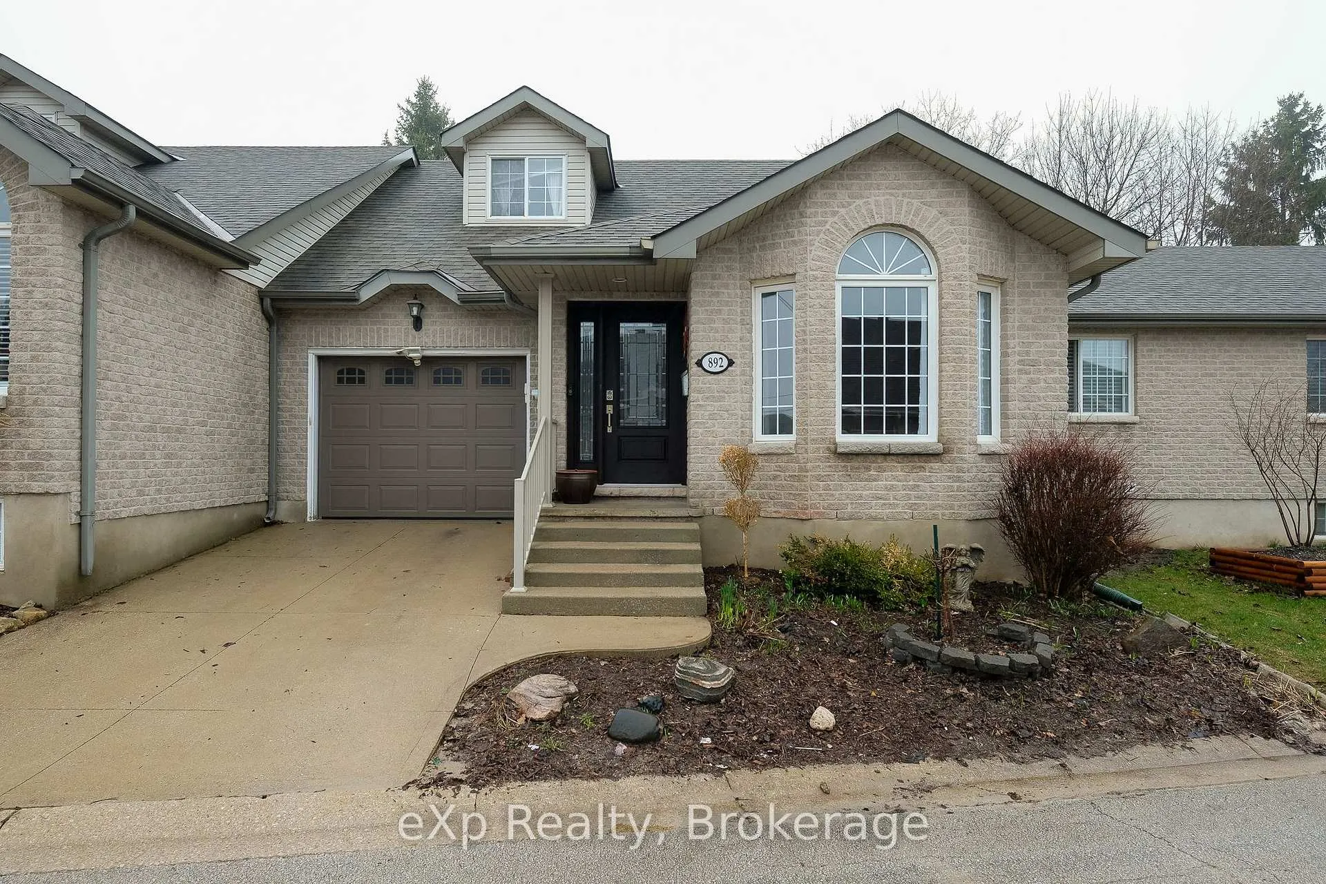 Photo 3 of 892 9th Avenue A, Owen Sound — HOMEH