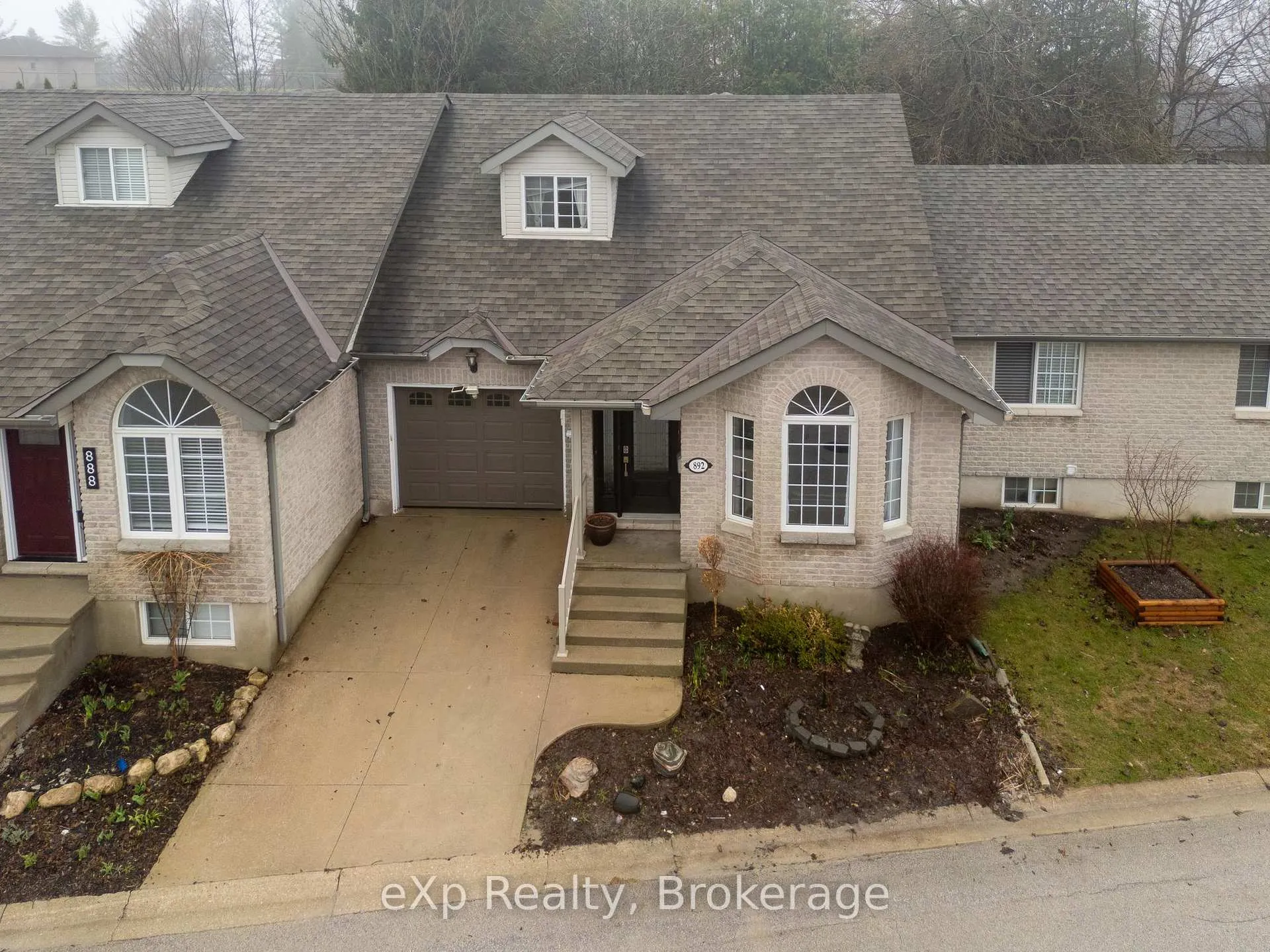 Photo 4 of 892 9th Avenue A, Owen Sound — HOMEH