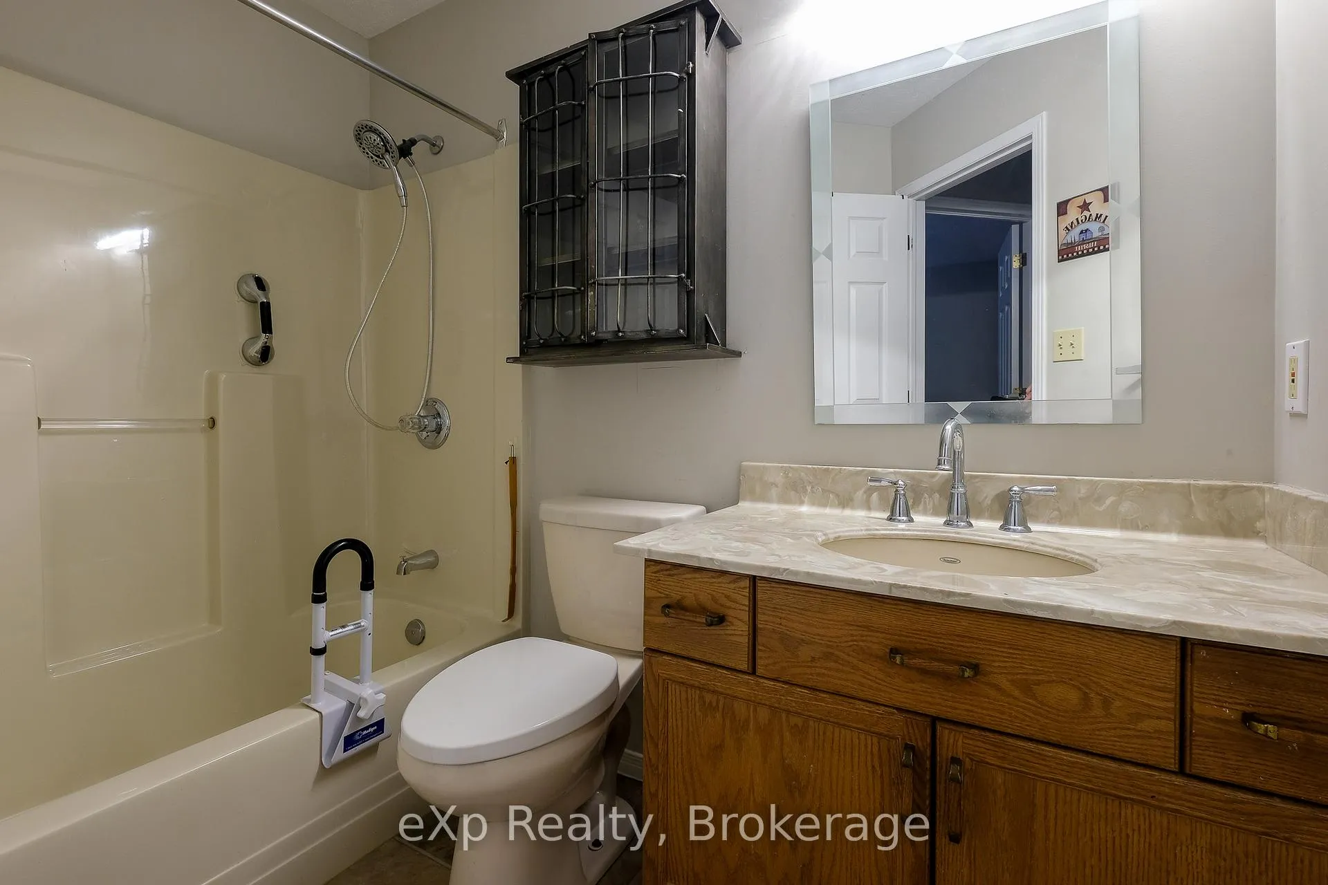 Photo 26 of 892 9th Avenue A, Owen Sound — HOMEH