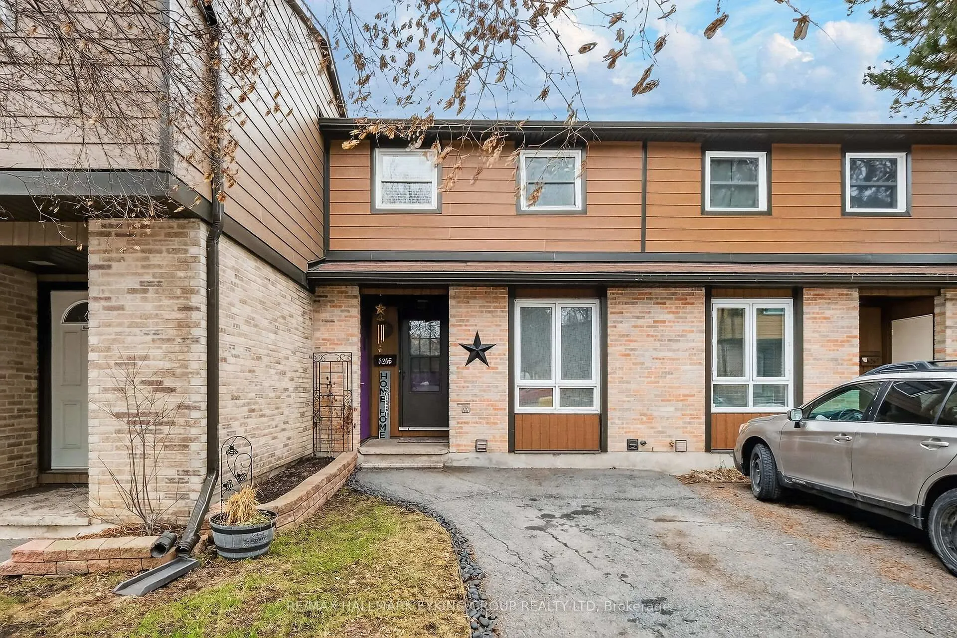 Front of Unit 10, 6265 Castille Court