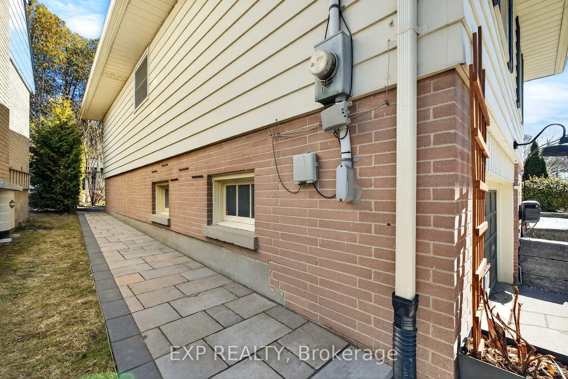 Photo 43 of 230 Glenwood Crescent, Oshawa, Centennial — HOMEH