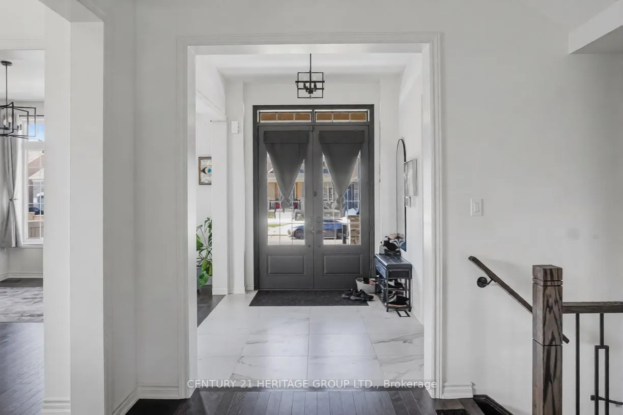 Photo 3 of 27 Orchid Crescent, Adjala-Tosorontio, Colgan — HOMEH
