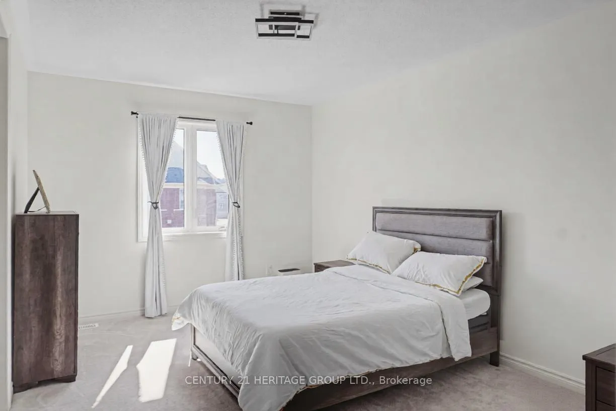 Photo 14 of 27 Orchid Crescent, Adjala-Tosorontio, Colgan — HOMEH