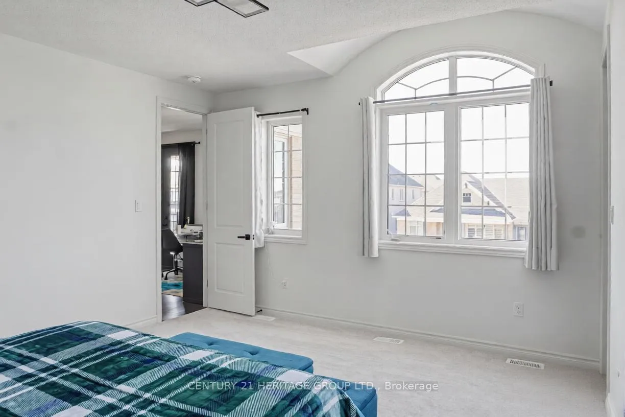 Photo 19 of 27 Orchid Crescent, Adjala-Tosorontio, Colgan — HOMEH