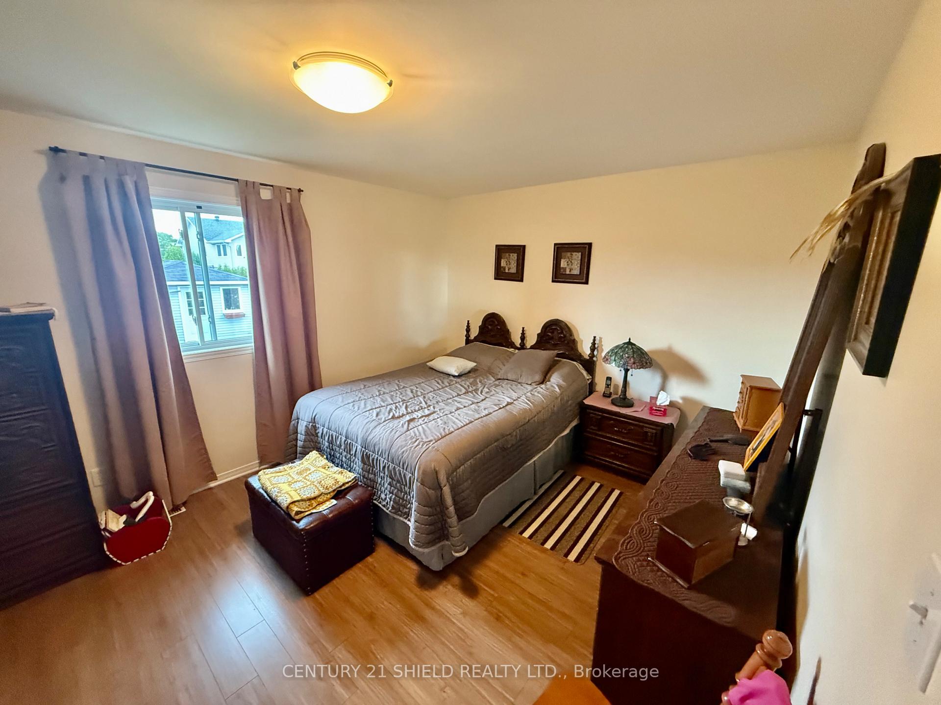 Photo 8 of 382 Ellen Avenue, Cornwall — HOMEH