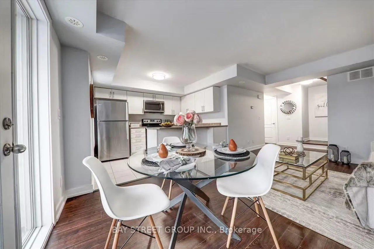 Photo 5 of Unit 311, 20 Dunsheath Way, Markham, Cornell — HOMEH