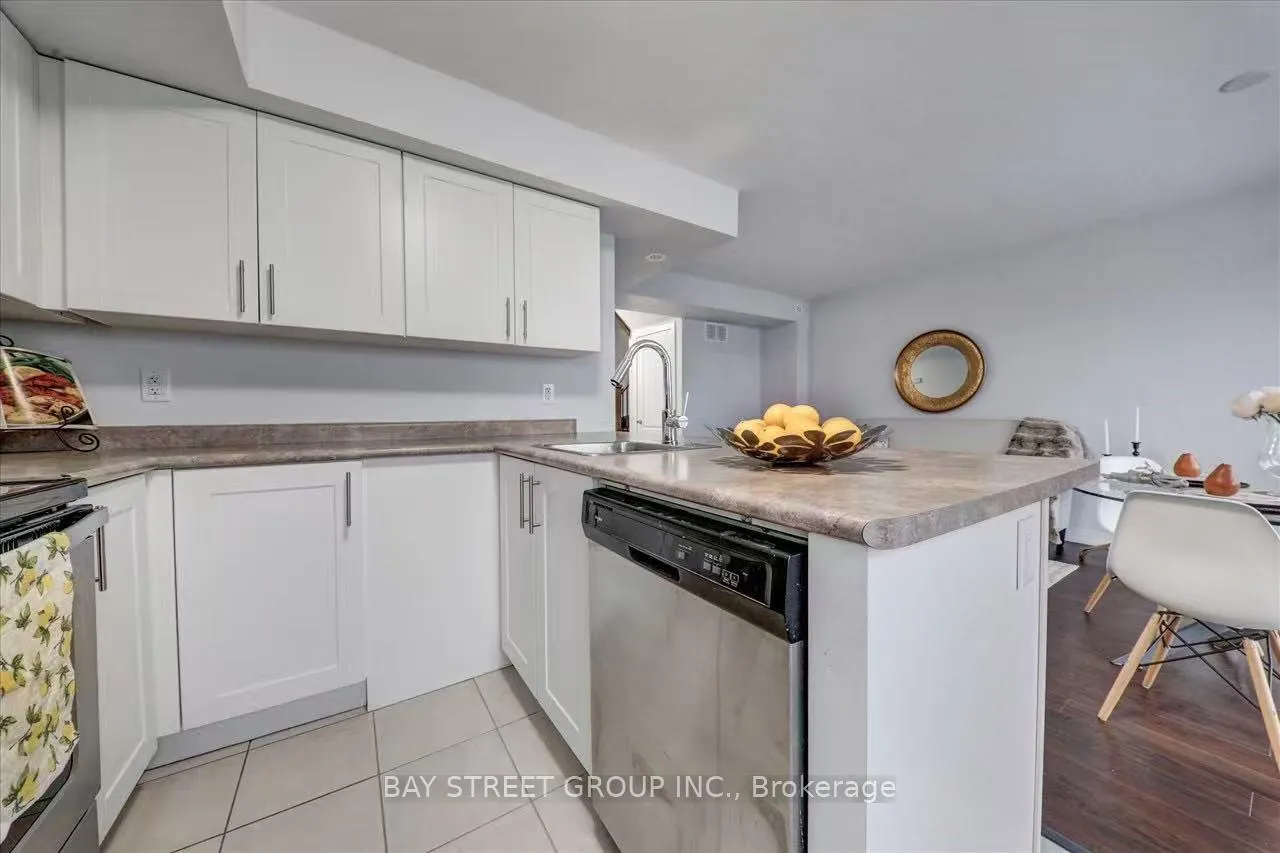 Photo 7 of Unit 311, 20 Dunsheath Way, Markham, Cornell — HOMEH