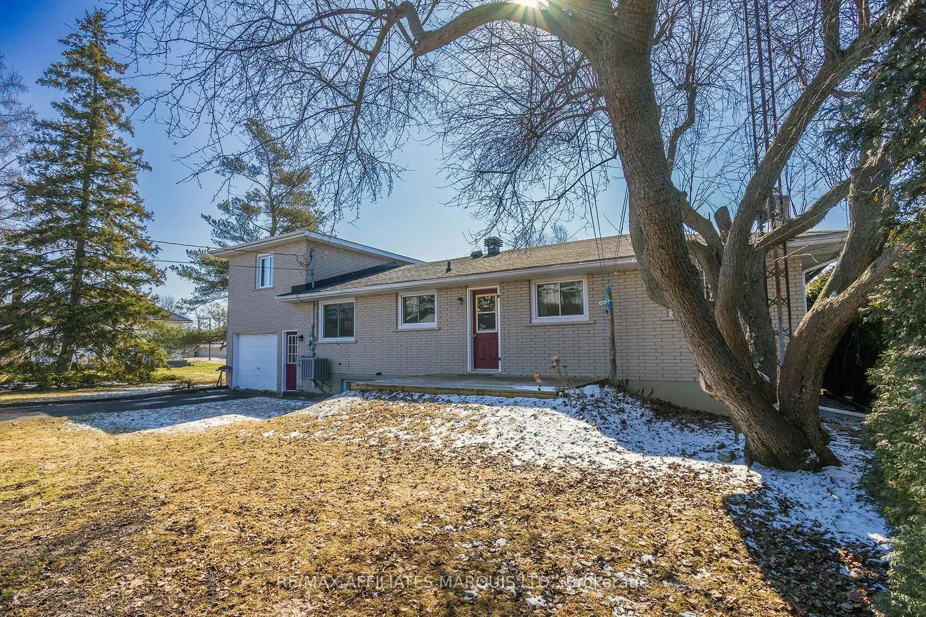 Photo 8 of 66 Fifth Street E, South Dundas, Morrisburg — HOMEH