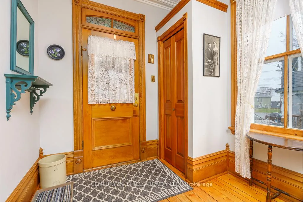 Photo 3 of 48 St George Street E, North Glengarry, Alexandria — HOMEH