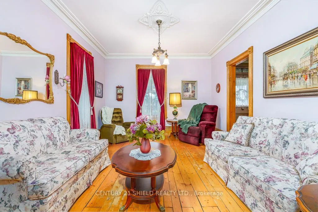 Photo 5 of 48 St George Street E, North Glengarry, Alexandria — HOMEH