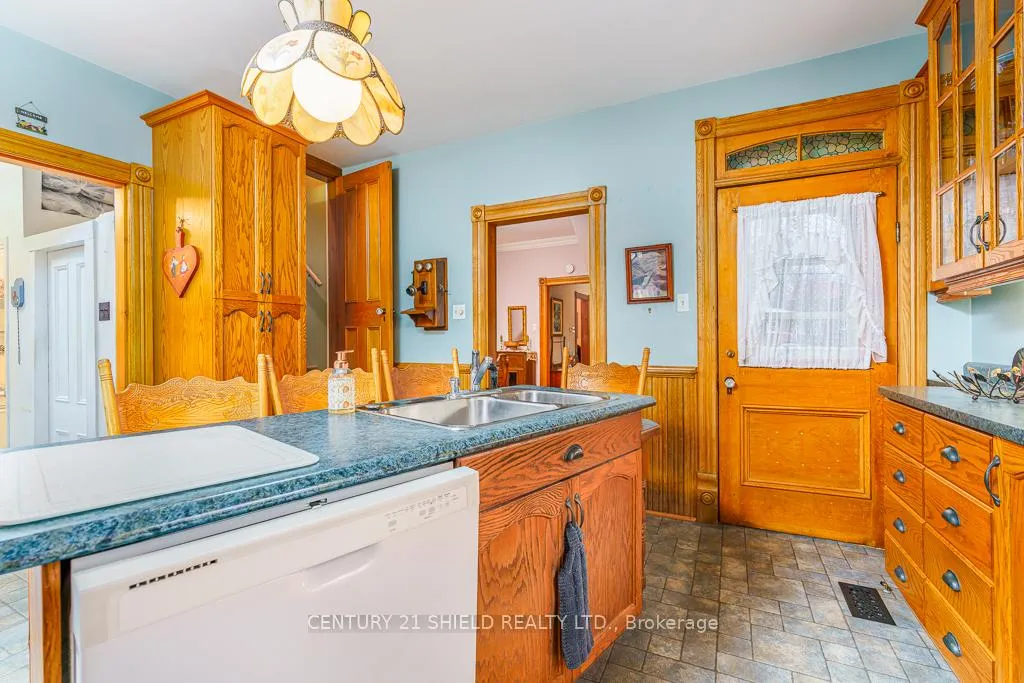 Photo 9 of 48 St George Street E, North Glengarry, Alexandria — HOMEH