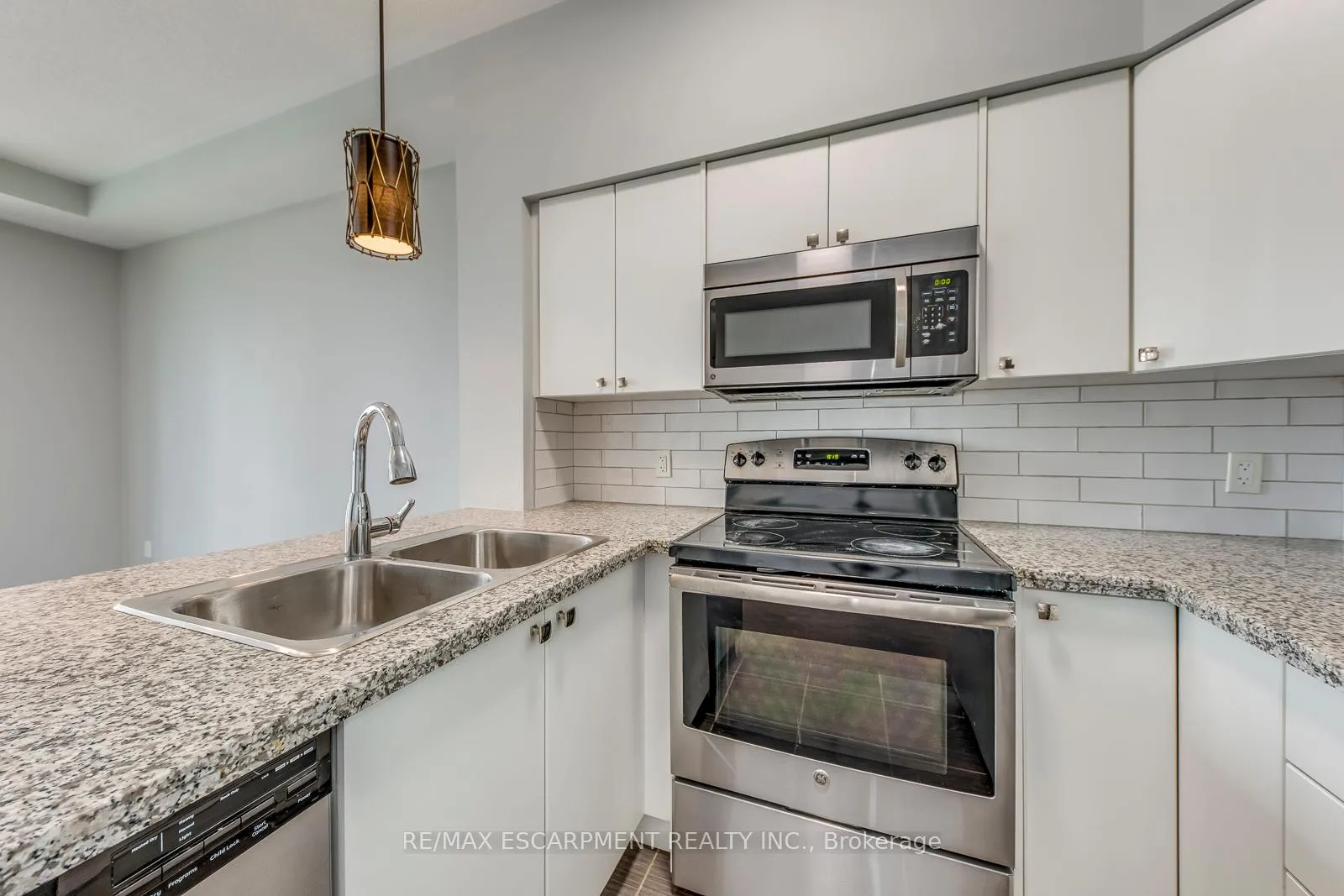 Photo 14 of Unit 905, 112 King Street E, Hamilton, Beasley — HOMEH