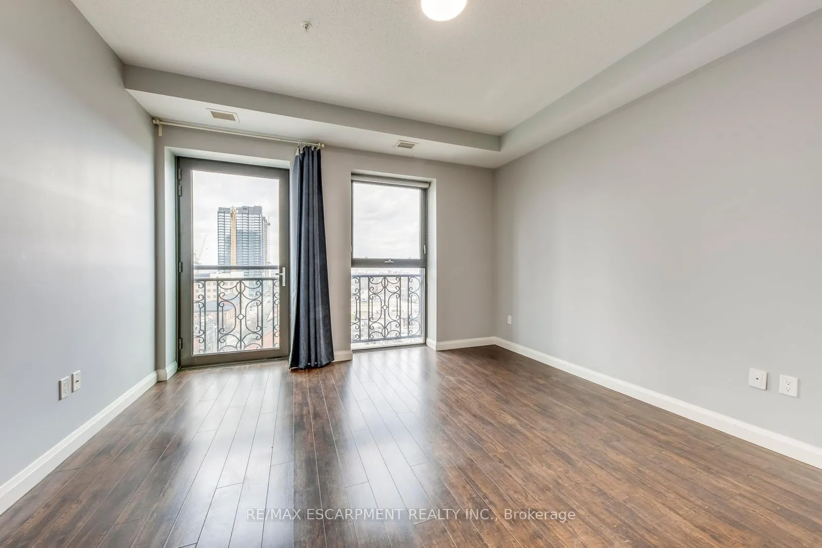 Photo 19 of Unit 905, 112 King Street E, Hamilton, Beasley — HOMEH