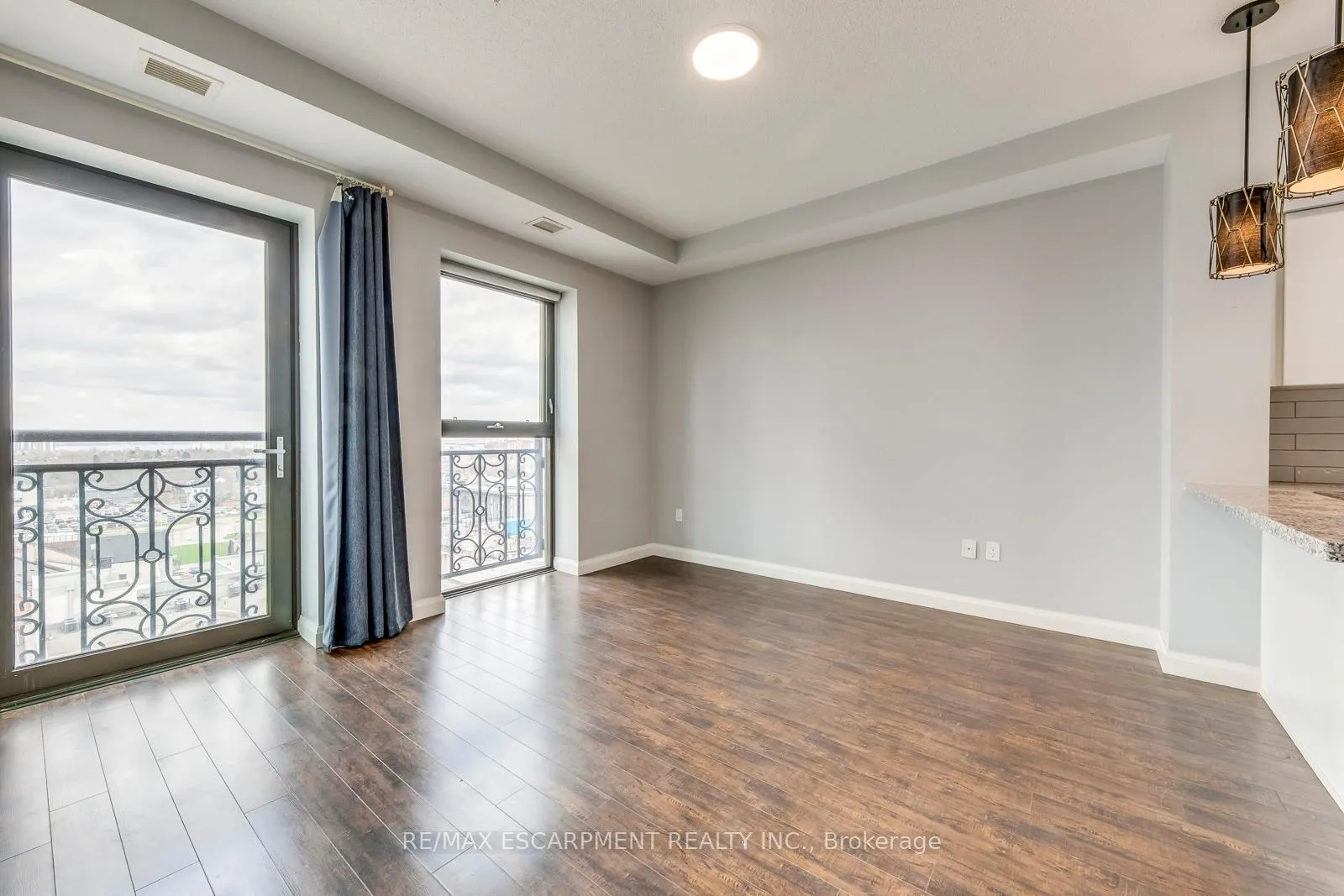 Photo 20 of Unit 905, 112 King Street E, Hamilton, Beasley — HOMEH