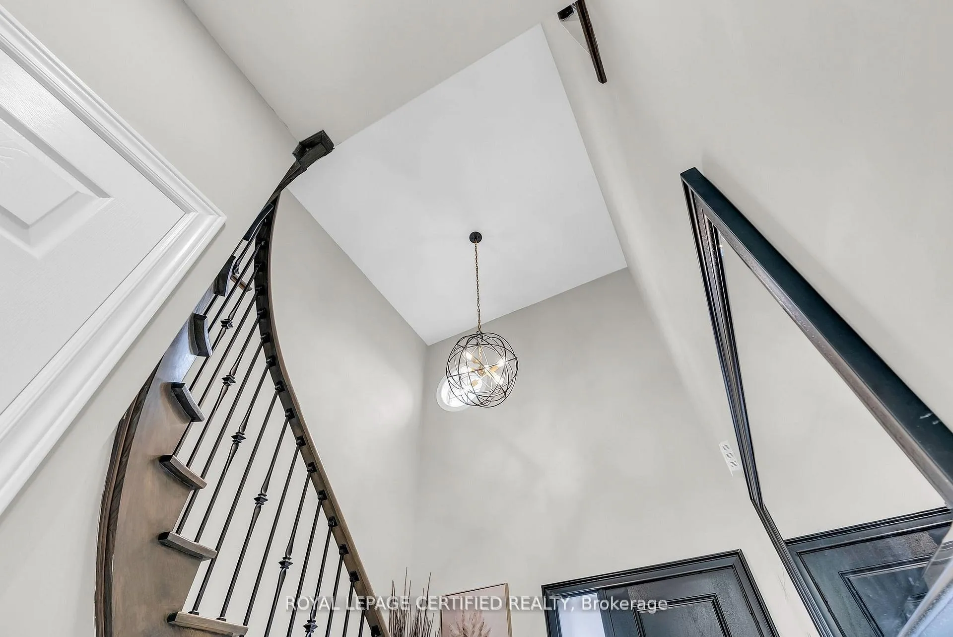 Photo 7 of 461 Downes Jackson Heights, Milton, Harrison — HOMEH