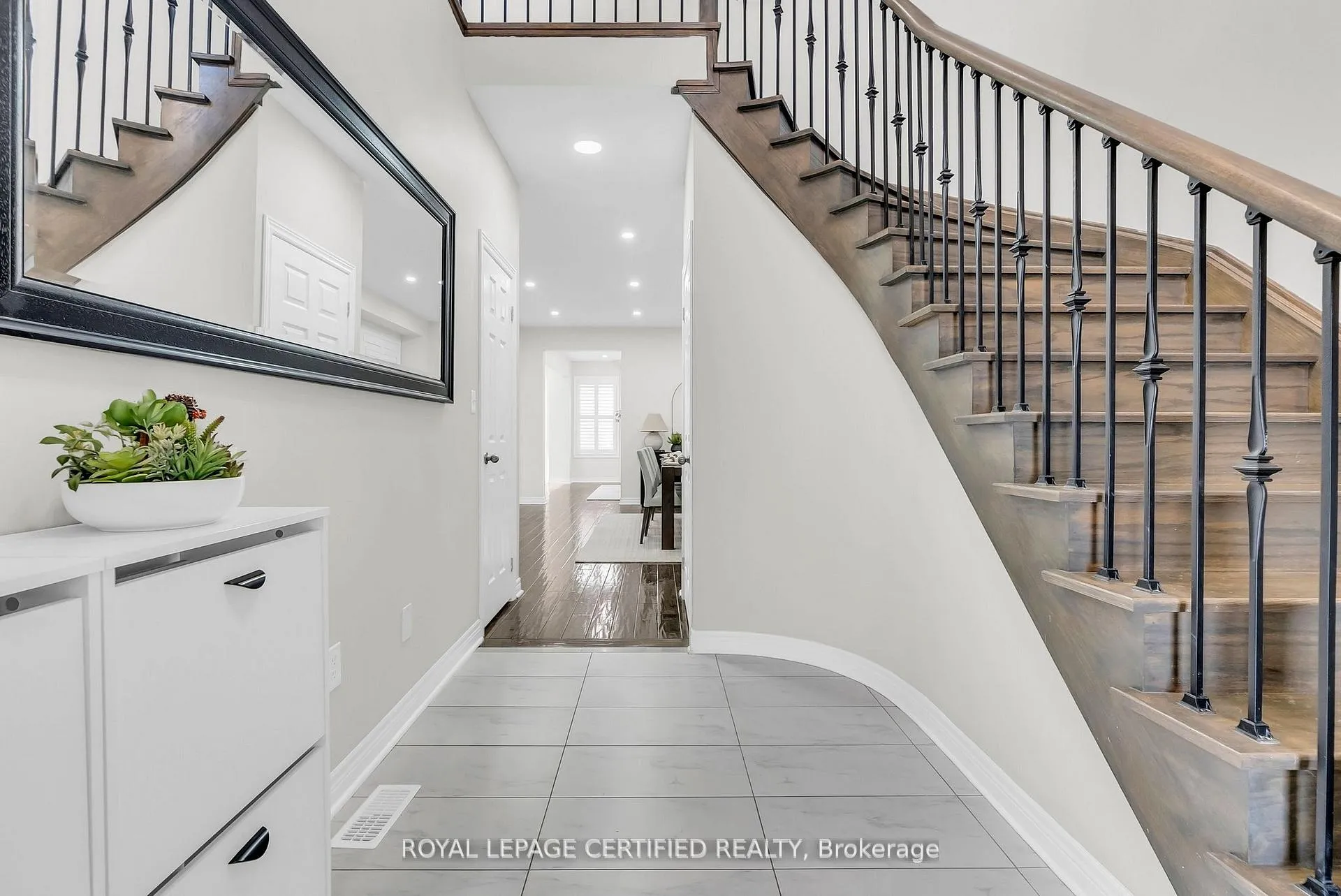 Photo 8 of 461 Downes Jackson Heights, Milton, Harrison — HOMEH