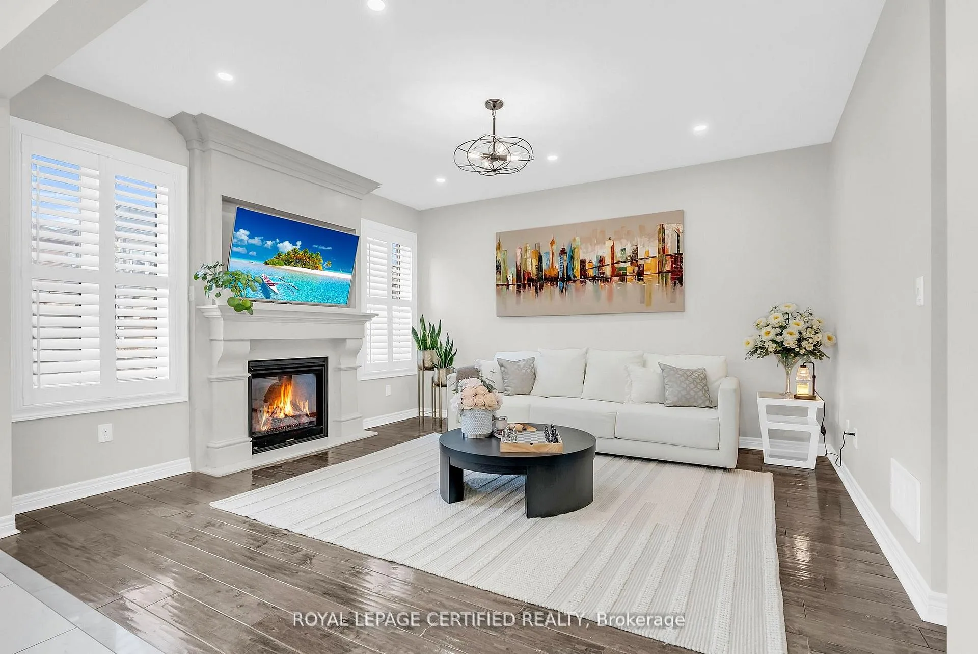 Photo 11 of 461 Downes Jackson Heights, Milton, Harrison — HOMEH