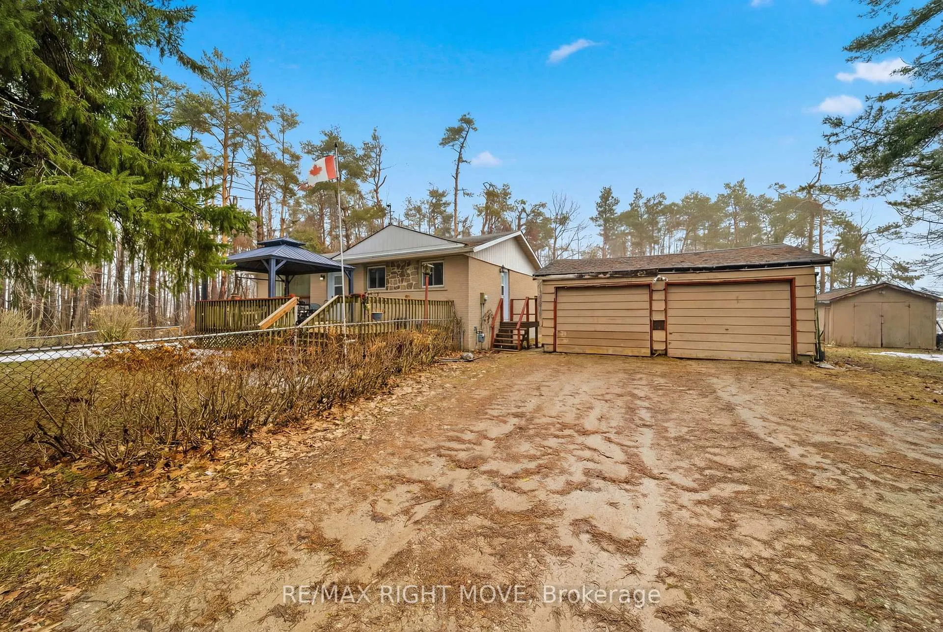 Photo 1 of 3149 Barrie Hill Road, Springwater, Rural Springwater — HOMEH