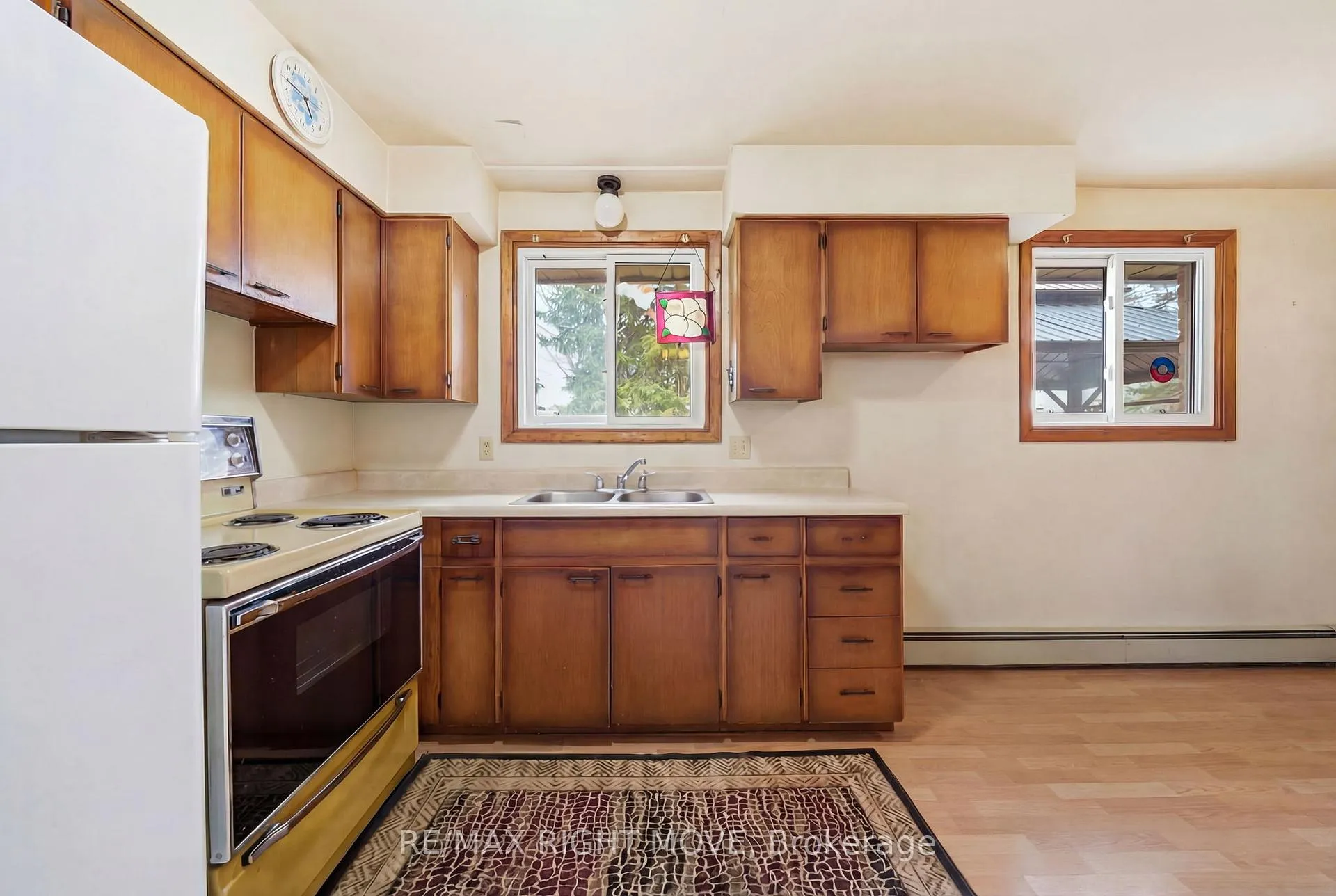 Photo 3 of 3149 Barrie Hill Road, Springwater, Rural Springwater — HOMEH