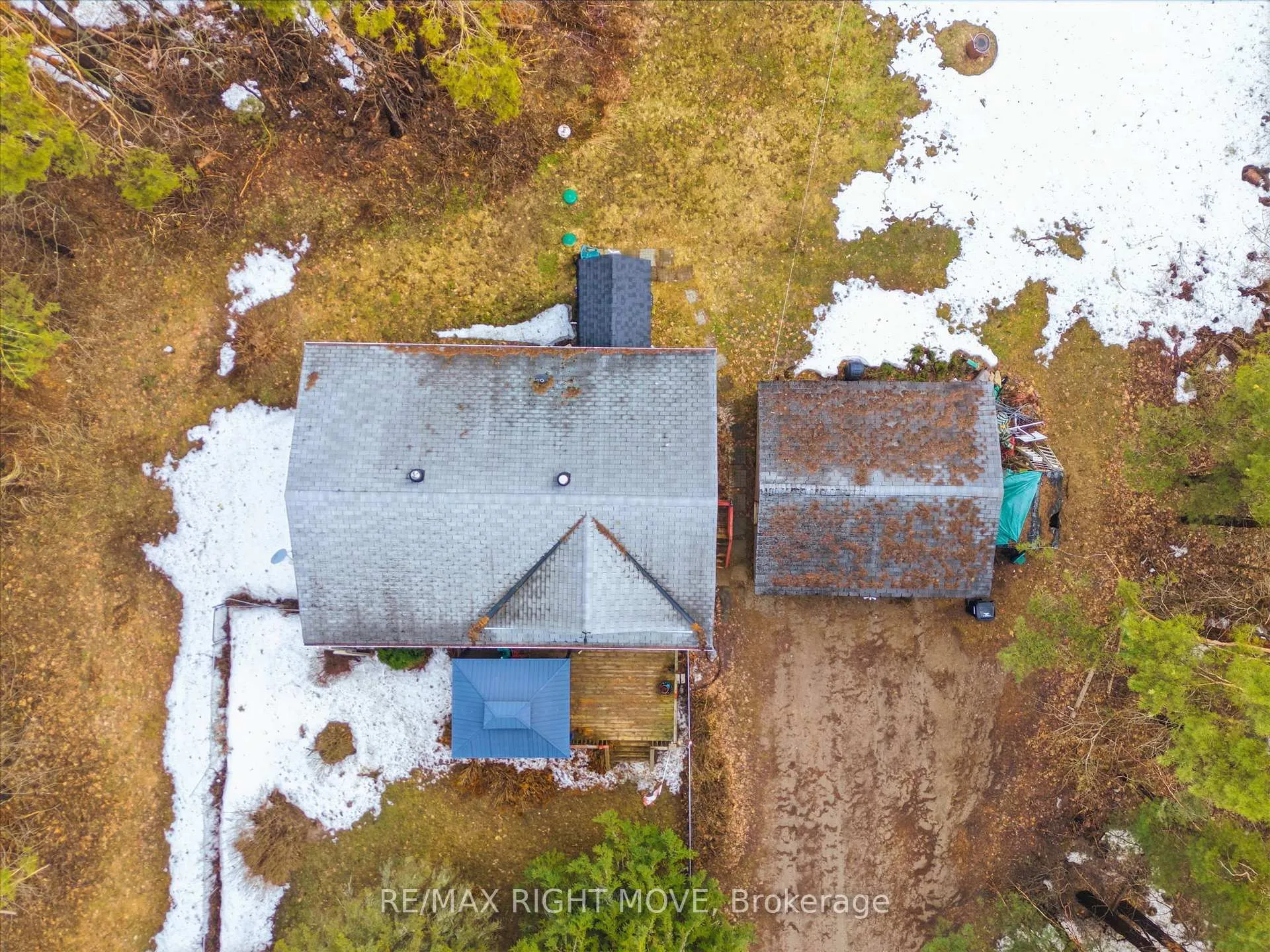 Photo 18 of 3149 Barrie Hill Road, Springwater, Rural Springwater — HOMEH