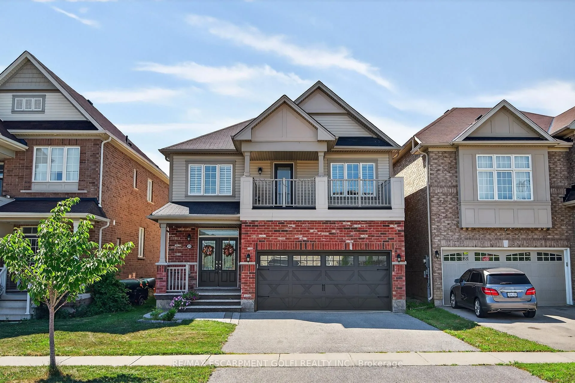 Photo 2 of 279 Voyager Pass, Hamilton, Binbrook — HOMEH