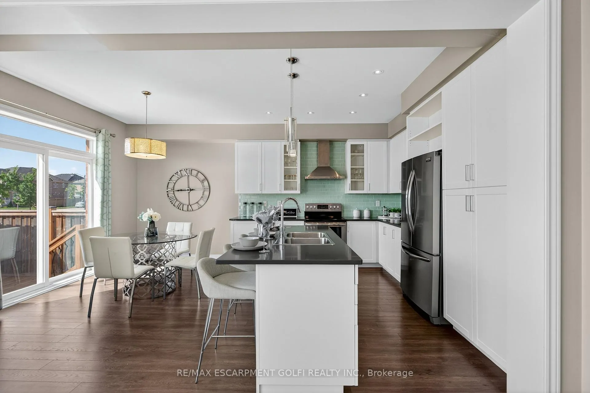 Photo 8 of 279 Voyager Pass, Hamilton, Binbrook — HOMEH