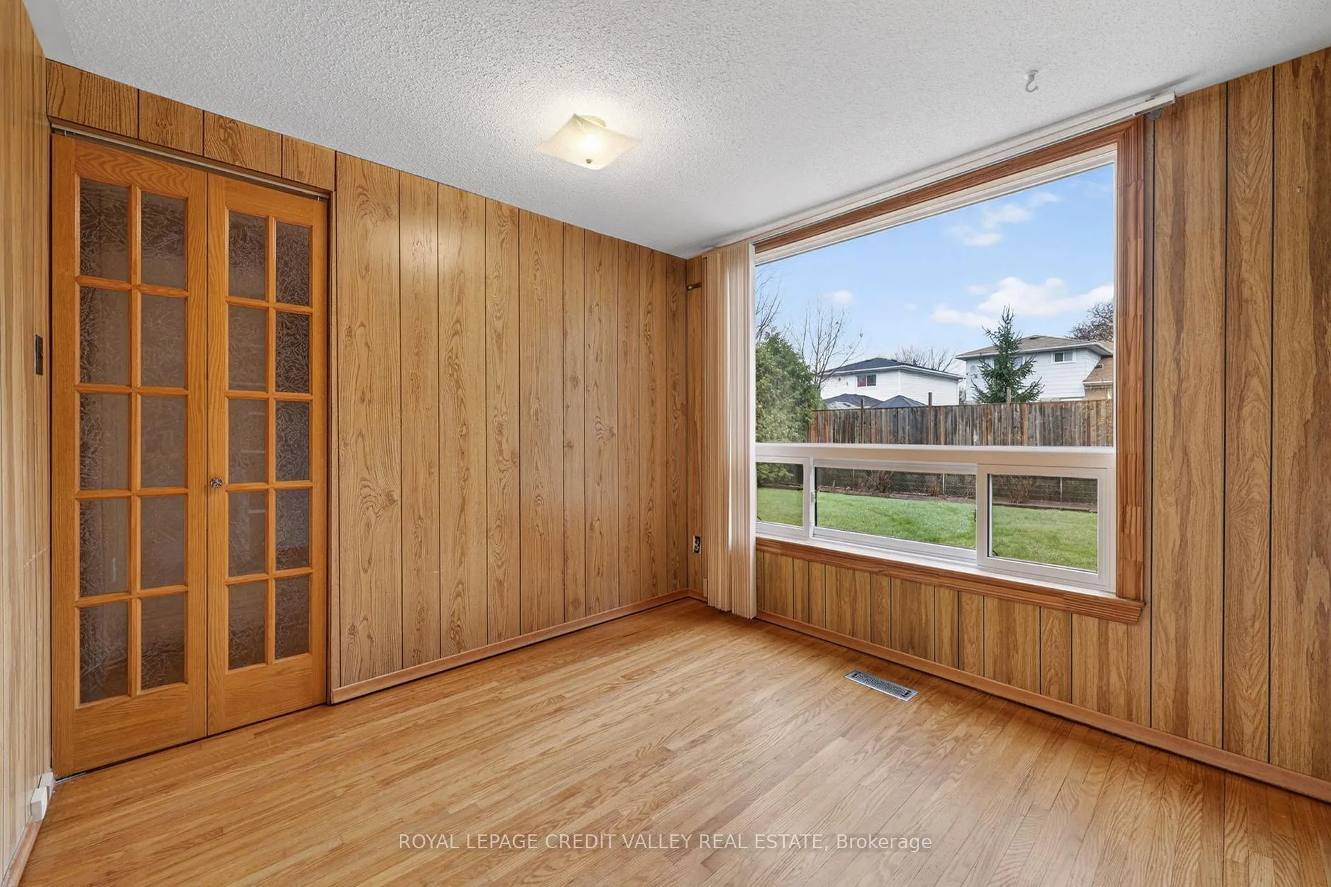 Photo 24 of 20 Willis Drive, Brampton, Brampton East — HOMEH