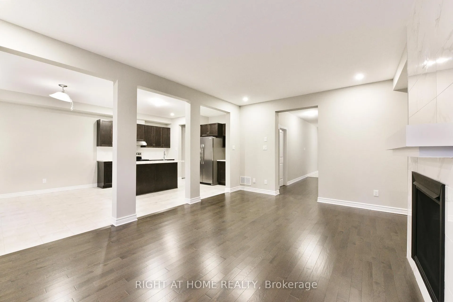 Photo 6 of 630 Eagle Crest Heights, Ottawa, Stittsville (North) — HOMEH