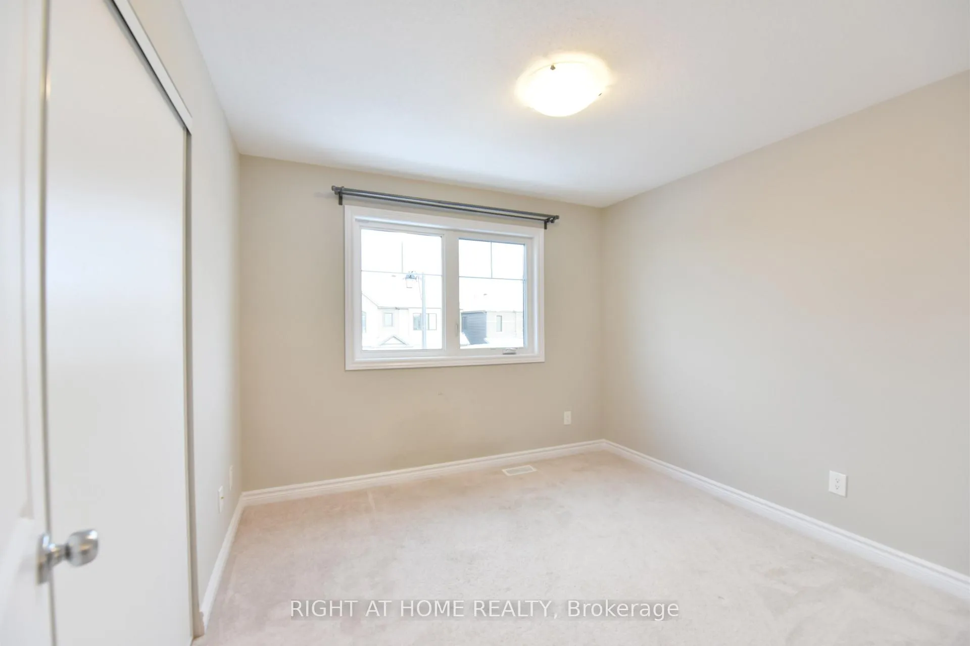 Photo 16 of 630 Eagle Crest Heights, Ottawa, Stittsville (North) — HOMEH