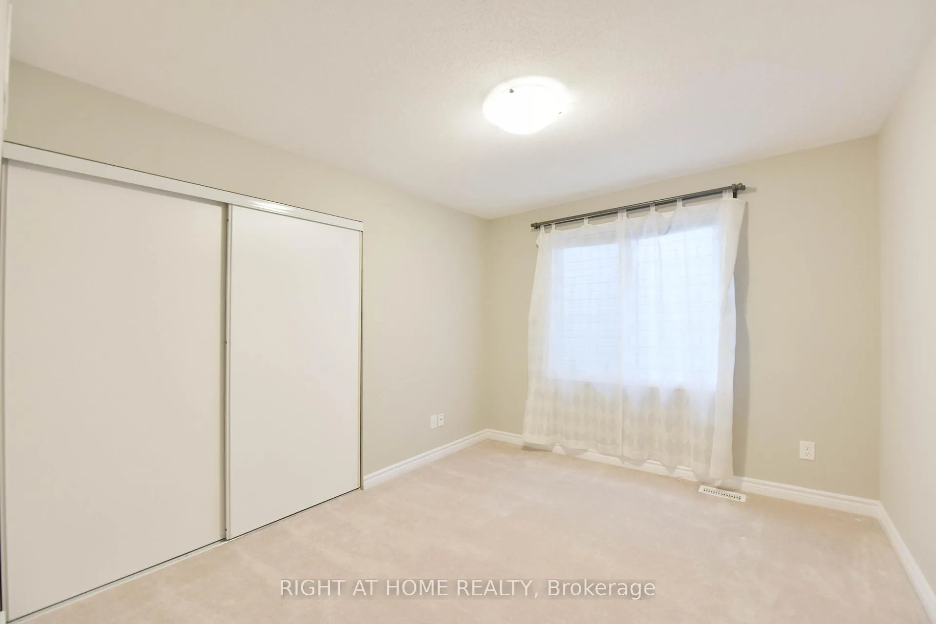 Photo 20 of 630 Eagle Crest Heights, Ottawa, Stittsville (North) — HOMEH