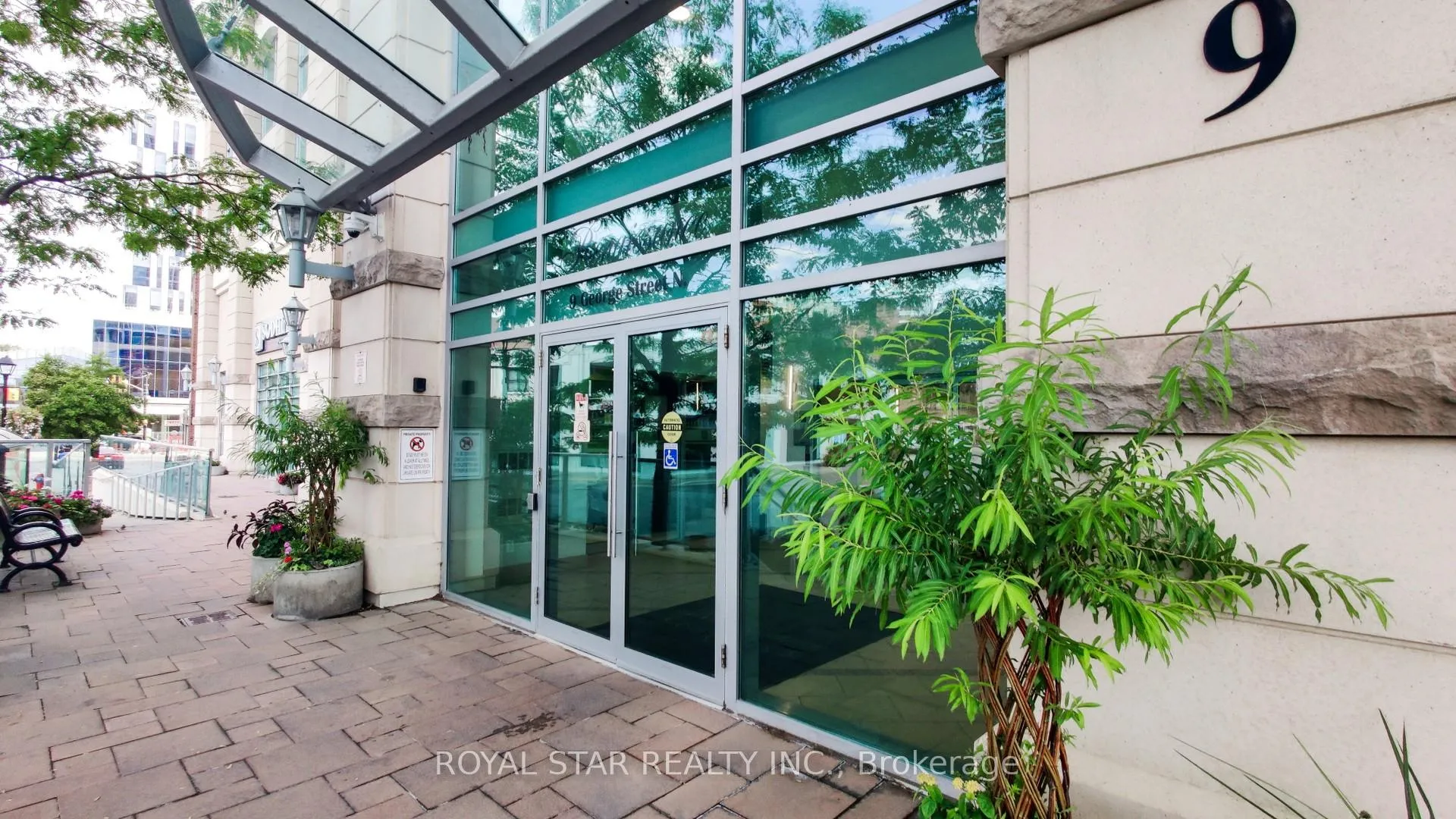 Photo 4 of Unit 1109, 9 George Street, Brampton, Downtown Brampton — HOMEH