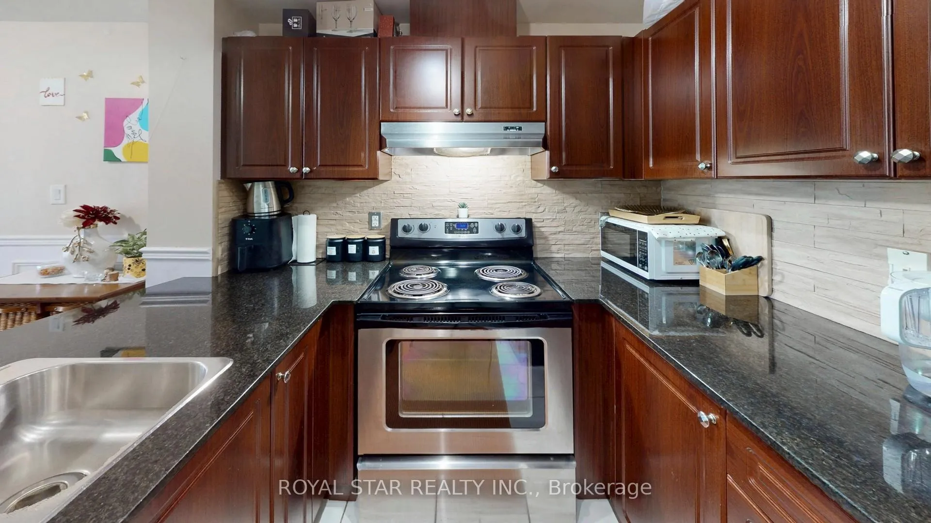 Photo 16 of Unit 1109, 9 George Street, Brampton, Downtown Brampton — HOMEH