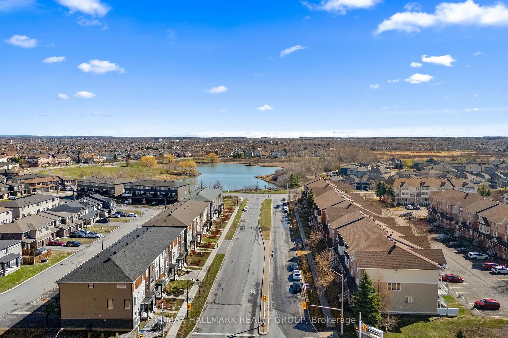 Photo 1 of 12 Lakepointe Drive, Ottawa, Avalon East — HOMEH