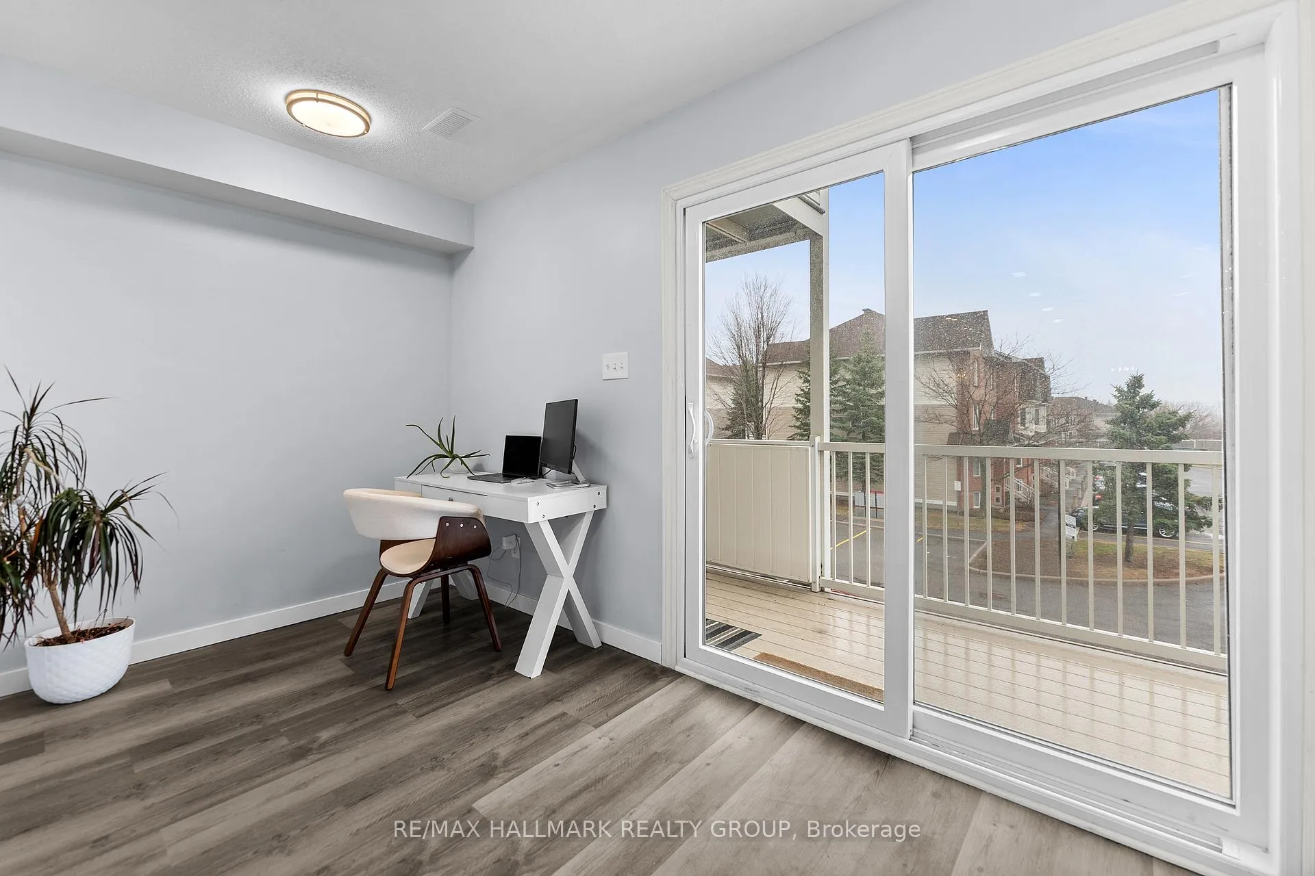 Photo 12 of 12 Lakepointe Drive, Ottawa, Avalon East — HOMEH