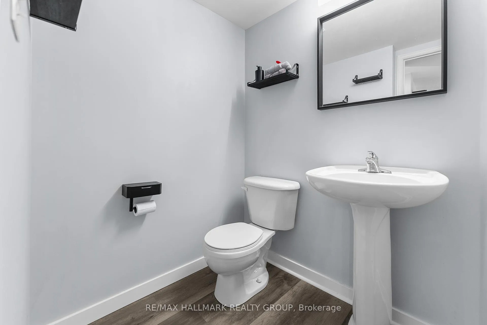 Photo 15 of 12 Lakepointe Drive, Ottawa, Avalon East — HOMEH
